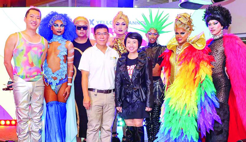 สุดปัง MBK CENTER X YELLOW CHANNEL  กองทัพ Drag Stars-Celeb สุดเฟี๊ยต ร่วมเดินแฟชั่นโชว์