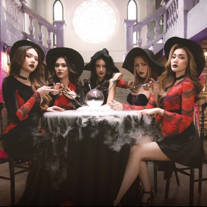 5 สาว‘Miss Esan’ร่ายเวทมนตร์ผ่านเพลง ‘มะลึกกึ๊กกึ๋ยย์ 2023’เพลงส่งท้ายจากไทดอลมิวสิค
