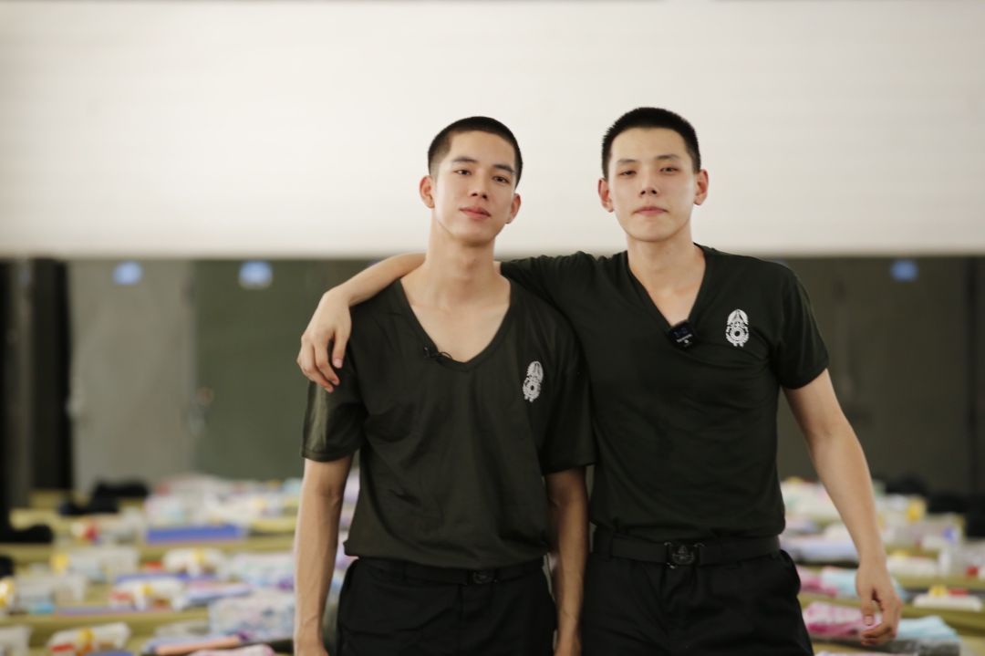 ทหารใหม่ต้องเจออะไรบ้าง? 'ต้าห์อู๋ LAZ1-แฟรงค์ ธนัตถ์ศรันย์'พาไปตามติด'ชีวิตติดใบแดง'