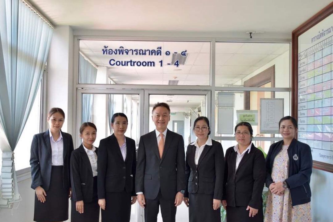ประธานศาลฎีกาตรวจเยี่ยมศาลจังหวัดชัยบาดาล-วิเชียรบุรี เน้นย้ำทำงานบริการ ปชช.