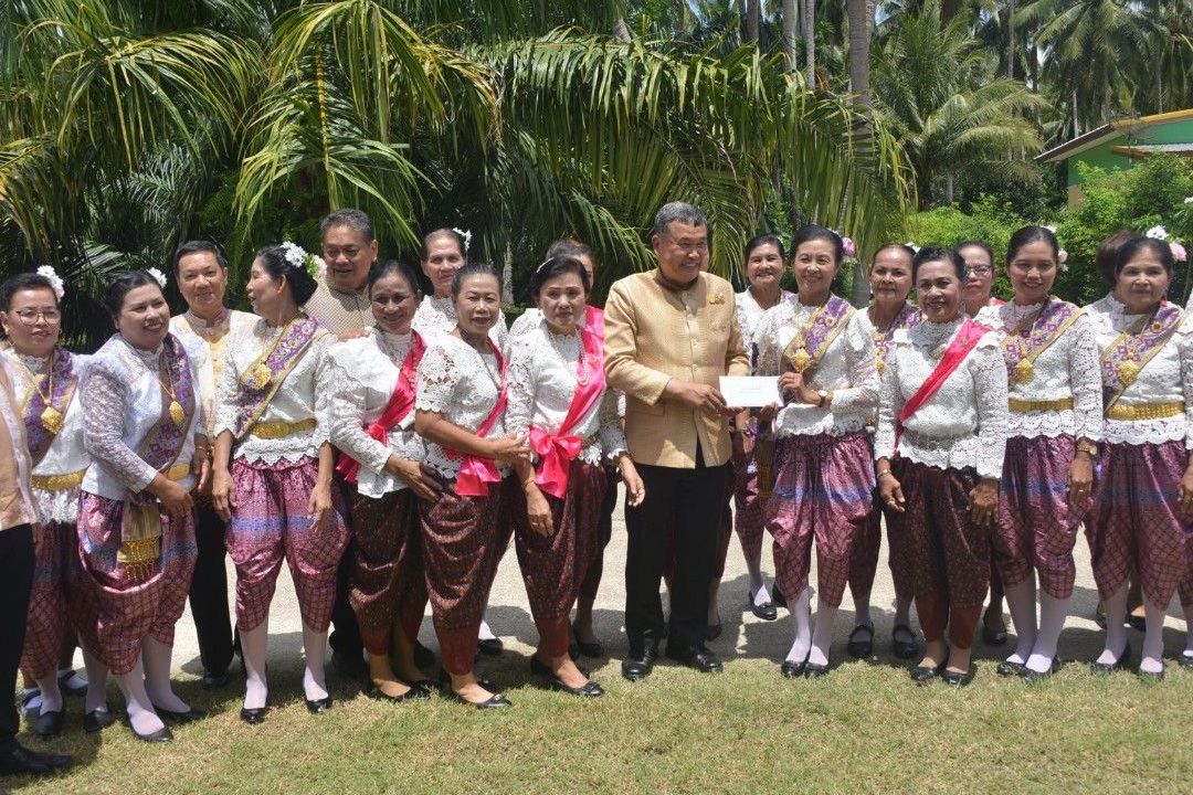 ปลัด มท. ลงพื้นที่ตรวจติดตามการดำเนินงานโครงการหนึ่งตำบล หนึ่งหมู่บ้านยั่งยืน (Sustainable Village)