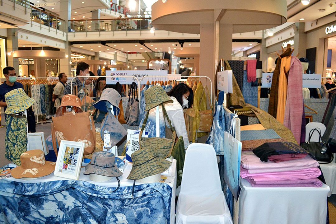 กรมพัฒน์ฯ เปิดพื้นที่กลางเมือง ชวนคนรักชุมชน รักษ์โลกซื้อสินค้า BCG