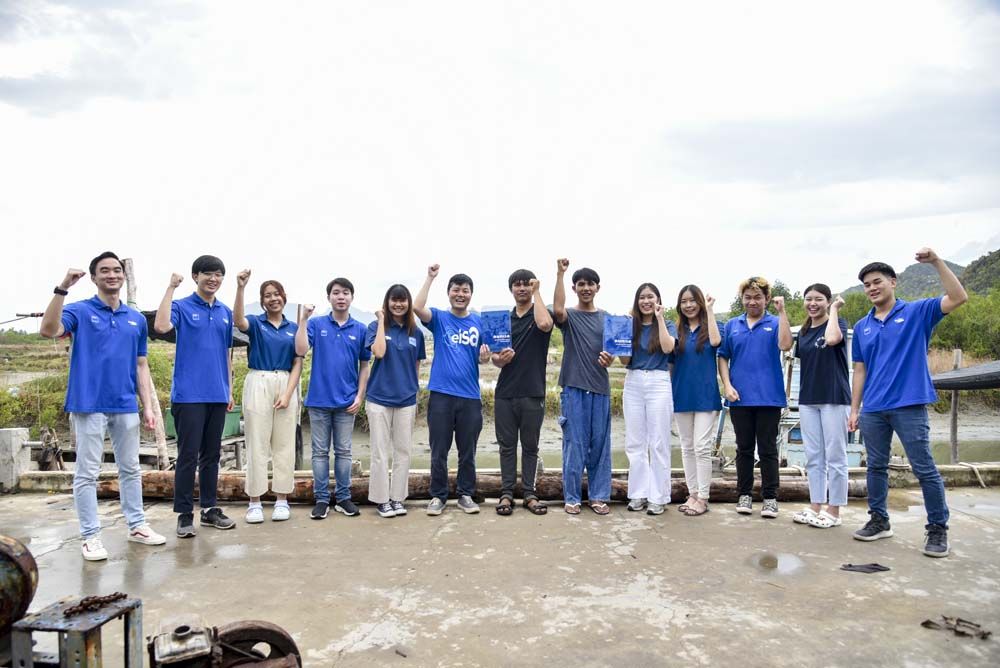 โครงการประจวบฯ เหมาะ ร่วมมือชุมนุม SIFE จุฬาฯ  พัฒนาชุมชนประมงพื้นบ้าน “ร้านคนทะเล”