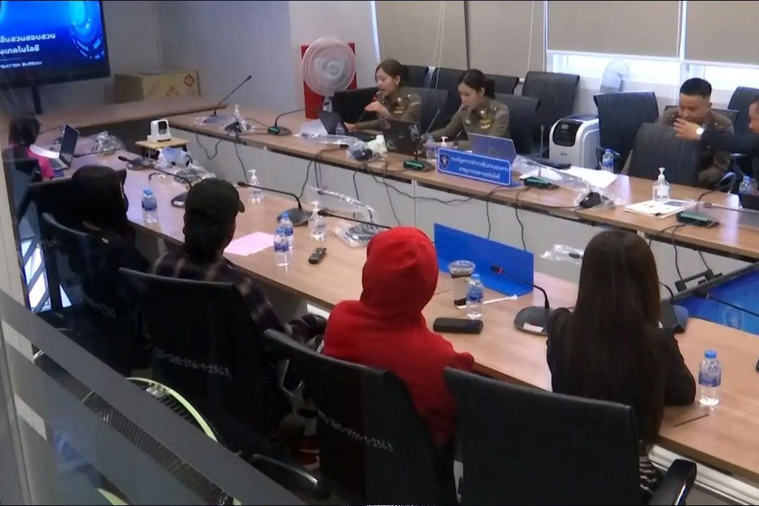ตำรวจไซเบอร์  นำกำลังบุกรวบ  อินฟลูเอนเซอร์