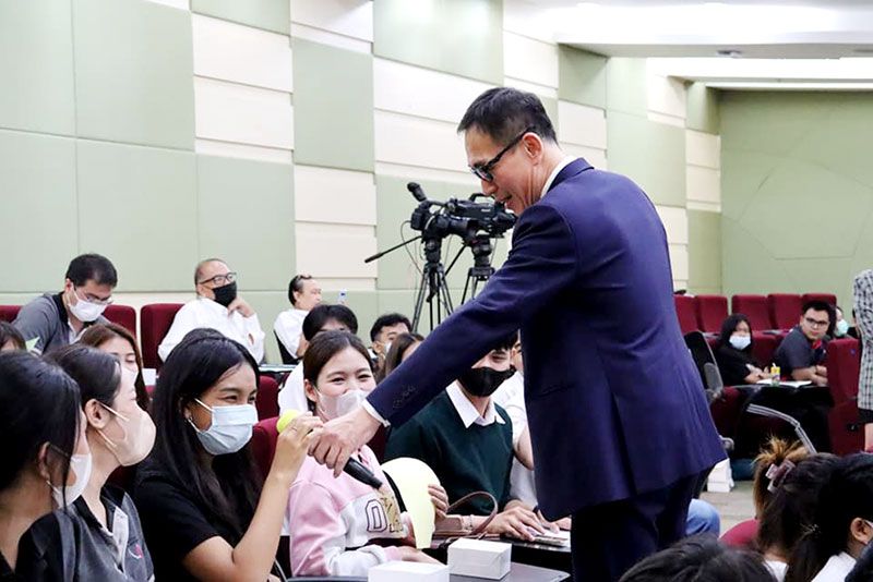 นิติศาสตร์ ม.ศรีปทุม จัดเสวนา  การใช้เทคโนโลยีระงับข้อพิพาท