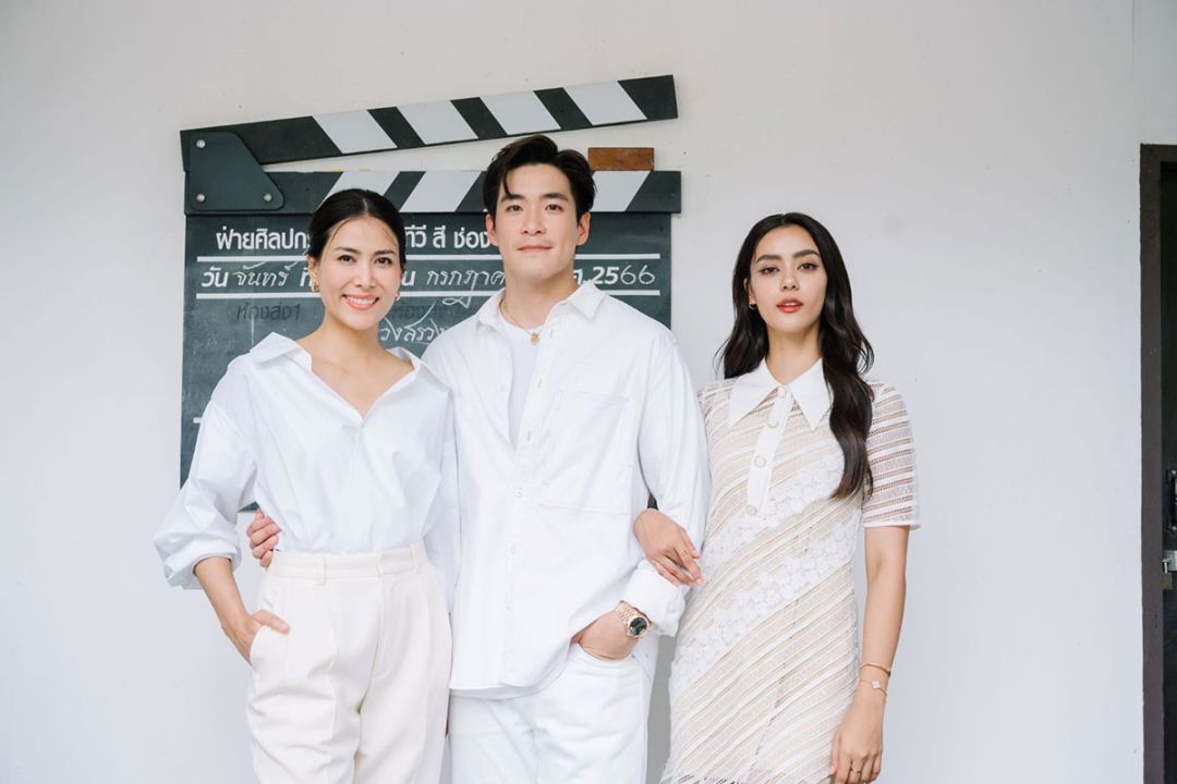 ‘นก-จริยา’ นำทีมบวงสรวง ‘ลมเล่นไฟ’  ดึง ‘เชอรี่-อาเล็ก-อแมนด้า’ ประชันบทบาทดราม่า