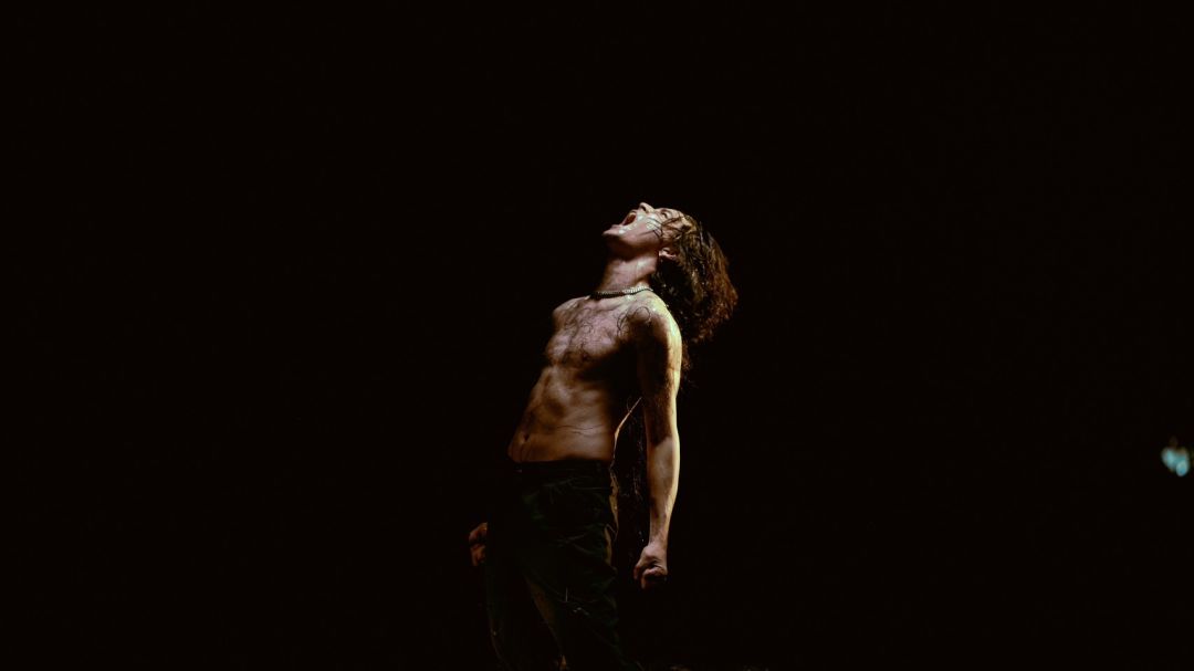 'เก้า จิรายุ' ในฐานะฟรอนท์แมนคนใหม่ของวงRetrospect