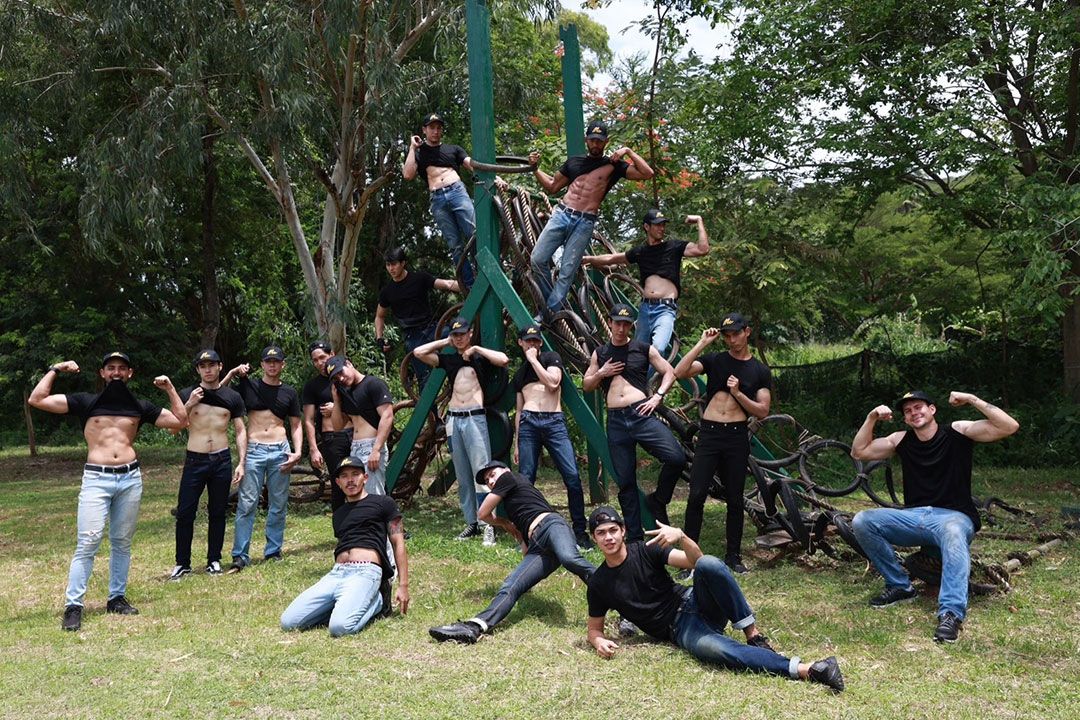 ‘MANHUNT’ บุกด่าน ฝ่าฐาน กระโดดหอ ฝึกทักษะความสมชาย!