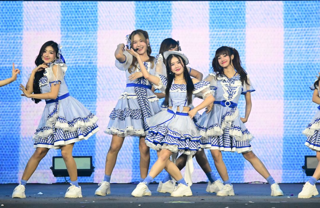'BNK48'ปล่อยเพลงใหม่'Gingham Check' วัดดวงเซ็มบัตสึ! จากงาน'BNK48 JANKENTOURNAMENT 2023'