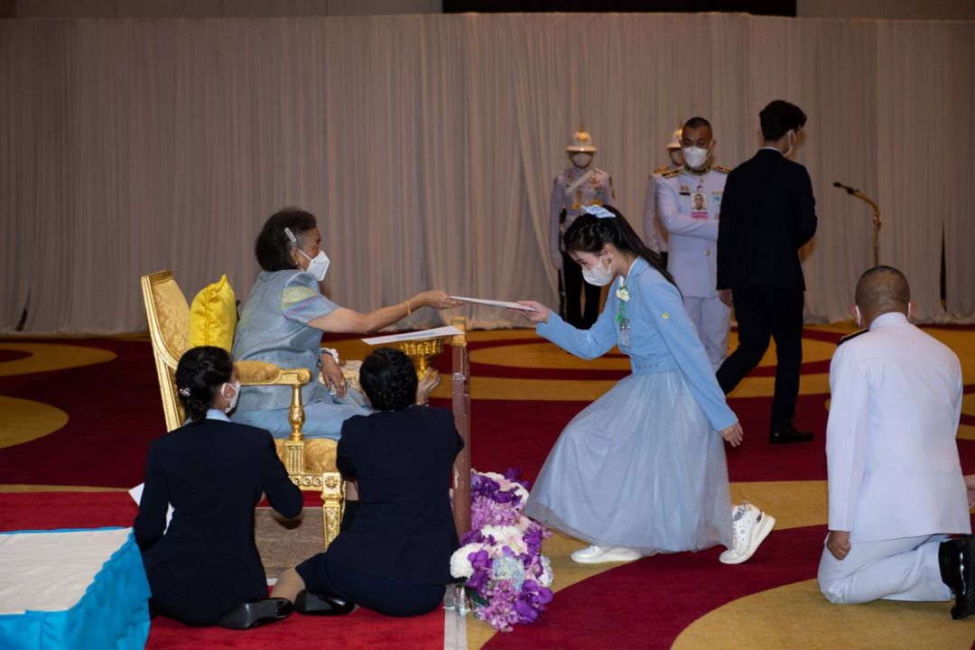 'เรมี่ - ไอริณ'ศิลปินไอดอล LAST IDOL THAILAND รับรางวัลอันทรงเกียรติ ลูกที่มีความกตัญญูกตเวทีต่อแม่อย่างสูง ประจำปี 2566