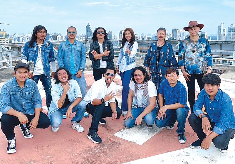 ‘แช่ม แช่มรัมย์’หอบอินทผลัมฝากกอง MV  เตรียมต่อคิวปล่อยเพลงใหม่ โปรเจกท์‘แลกกัน ROCK’