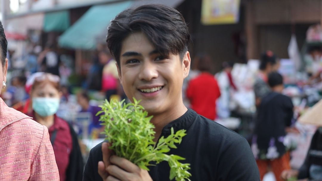 'เขต ธาราเขต'พาทัวร์ สุดตะลึงต้นตำรับเทศกาลแห่เทียนพรรษา