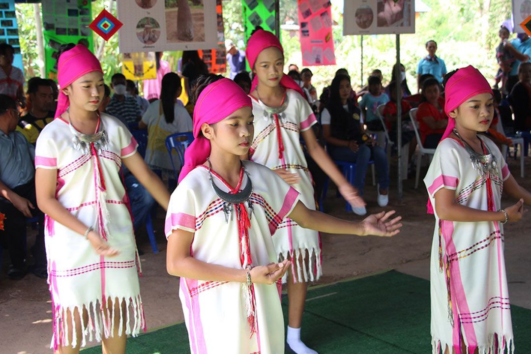 ม.ราชภัฏหมู่บ้านจอมบึงร่วมสืบสานวัฒนธรรมภูมิปัญญาท้องถิ่นชุมชนกะเหรี่ยงบ้านคา