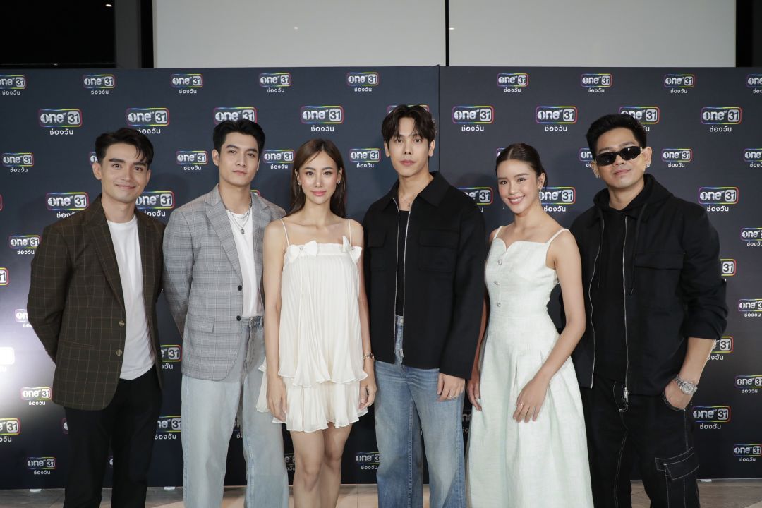 'First Preview พนมนาคา'