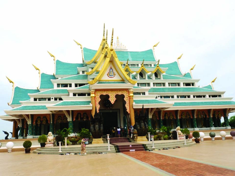 ภูมิบ้าน ภูมิเมือง : ‘อุดรธานี’ภูมิบ้านเมืองแหล่งท่องเที่ยว ๓ ธรรม