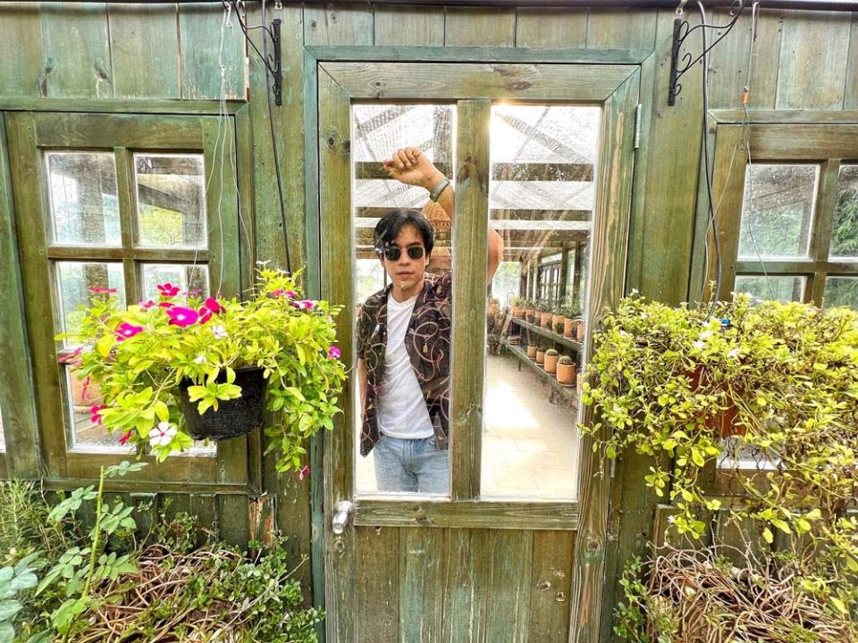 ‘หนีเที่ยวกัน’ บุกก่อนไม่สนใคร!! ‘บอล-อัศนัย’ แลนดิ้งยุโรปกลางเขาใหญ่