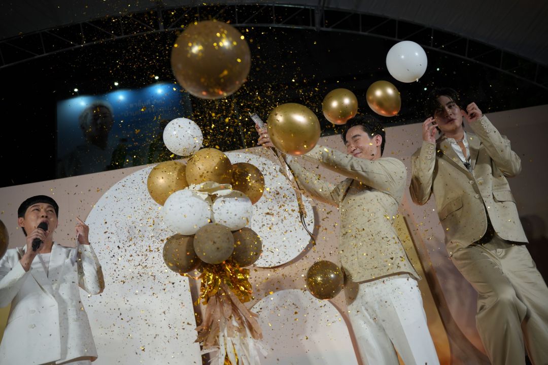 ‘หมอริท เรืองฤทธิ์’ เปิด THE RITZ CLINIC สาขาที่ 7 สุดปัง! กลางสยาม