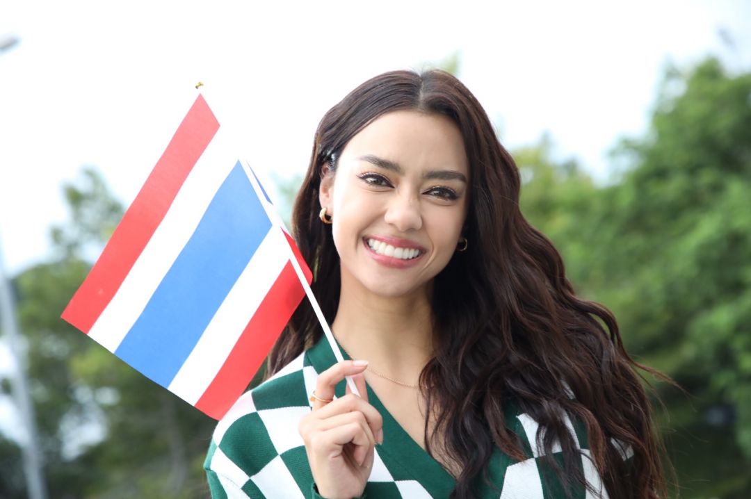 'อแมนด้า-รัศมีแข'นำทีมฟาร์มเฮ้าส์ เชียร์นักตบลูกยางสาวไทย คว้าชัยเอาชนะญี่ปุ่น เข้าชิงแชมป์กับจีนสำเร็จ