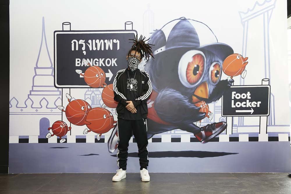 MUEBON ร่วมออกแบบผลงานศิลปะ  เปิดตัวร้าน Foot Locker สาขาแรกในไทย
