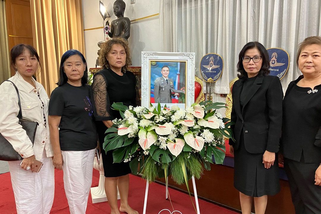 'มนพร'รมช.คมนาคมร่วมไว้อาลัย 'สารวัตรแบงค์' จี้ปราบผู้มีอิทธิพล