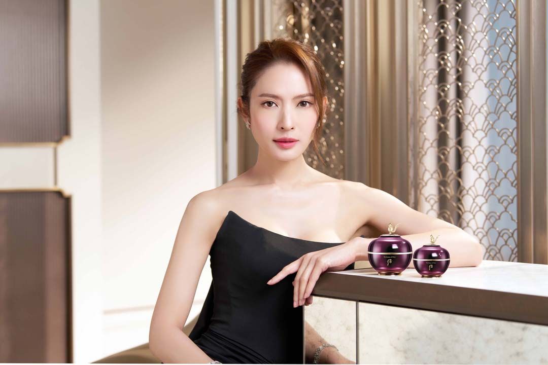 ‘แอฟ-ทักษอร’ Friend of Whoo คนแรกของไทย  เผยความงดงามอันเป็นนิรันดร์ดุจผิวของจักรพรรดินี