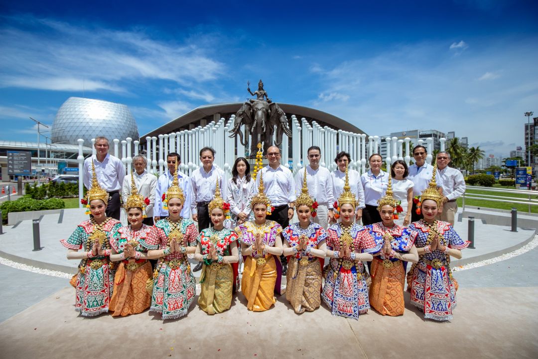 บางกอกแลนด์ ฉลองครบรอบ 50 ปี สร้างประติมากรรมพระอินทร์ทรงช้างเอราวัณ