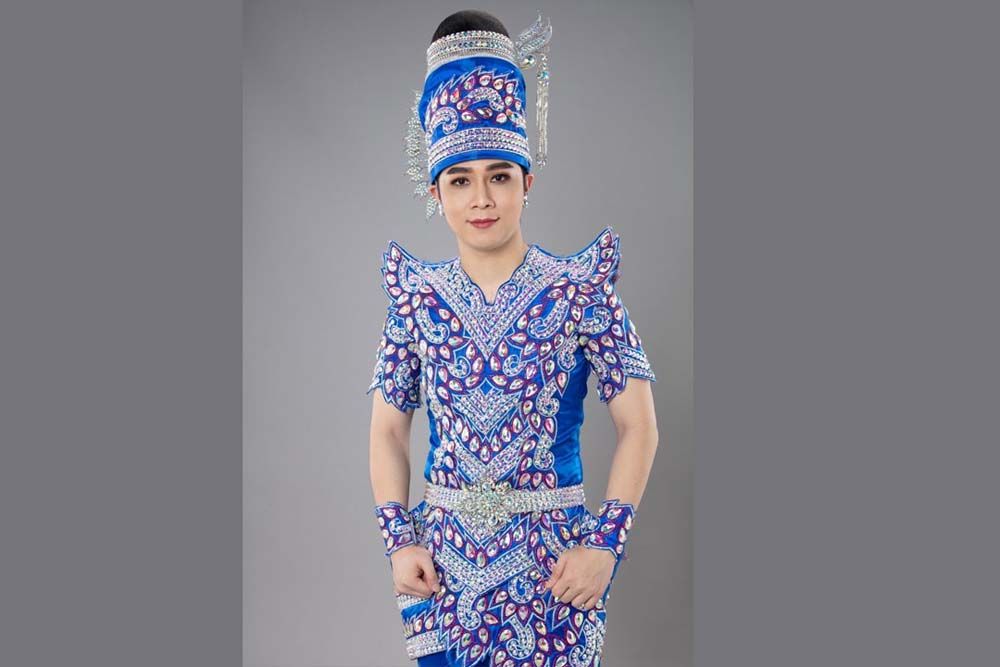 จากพ่อสู่ลูก!‘มาร์ค วงศ์ศิลป์’แตะมือ‘พ่อวีระพงษ์’  บริหารวงหมอลำ‘ศิลปินภูไท’สืบสานตำนานสู่ยุคใหม่