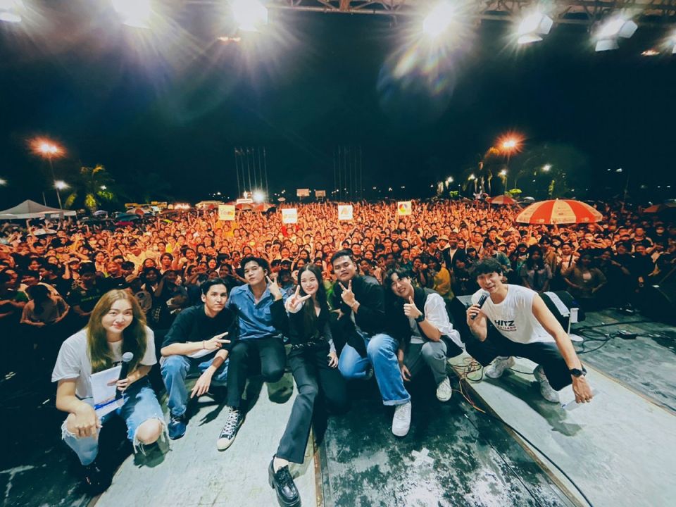 ฝนตกก็ไม่ถอย! ‘Slot Machine, เบน-ชลาทิศ, Scrubb, Chilax’ ใส่เต็มแบบนันสต็อป!!