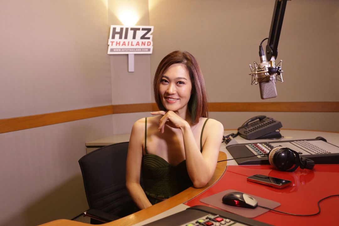 ‘ดีเจโบ-สุรัตนาวี’ปลื้ม! HITZ Thailand Chart Show สุดปัง!