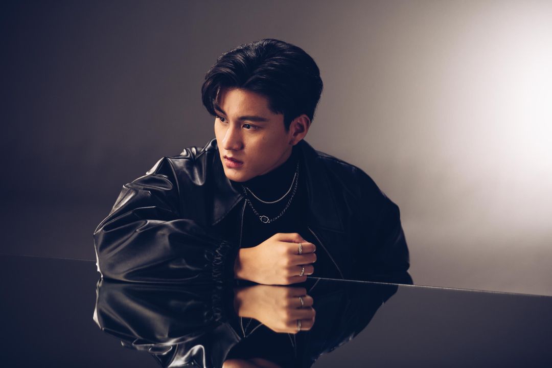‘บูม สหรัฐ’ ส่งซิงเกิลใหม่ ‘มองใจ’ สไตล์ป็อปความหมายดี เอาใจแฟนๆ !!