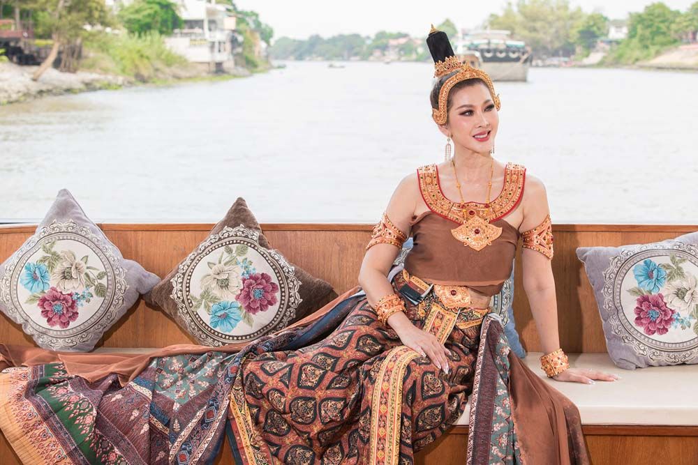 ‘หมวย-รัมณีย์’ Mrs.Tourism 2023 พาเที่ยวล่องเรือไหว้พระกรุงเก่า