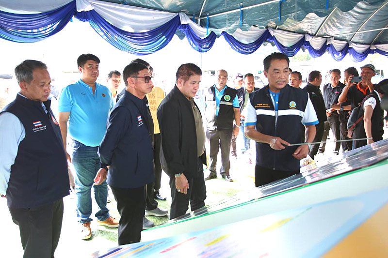 ‘ธรรมนัส’ลงพื้นที่ระยอง  แก้ปัญหาประมง-ที่ดินทำกิน