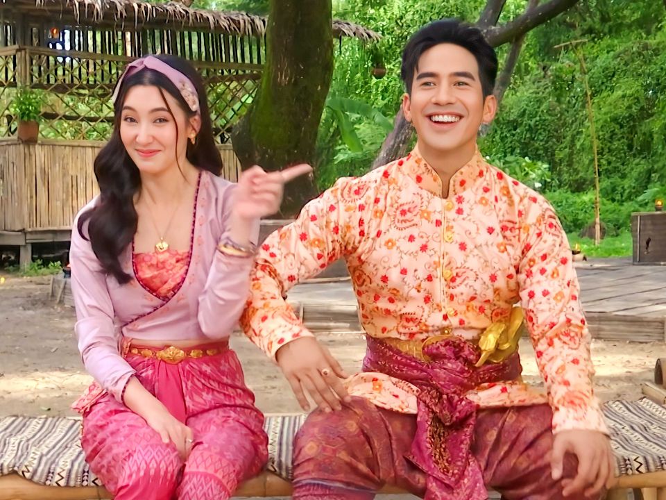 เรื่องนี้! ต้องขยี้ กับ สายฝน ชีช้าง Weeklyขยี้... โป๊ป - เบลล่า กอง พรหมลิขิต ใคร...มากกว่ากัน