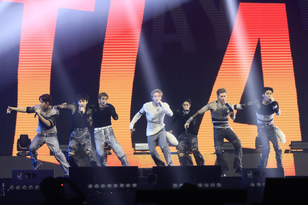 กรี๊ดสนั่นลั่นฮอลล์! รวมภาพบรรยากาศความประทับใจในงานเฟสติวัลสุดยิ่งใหญ่จาก Viu (วิว)