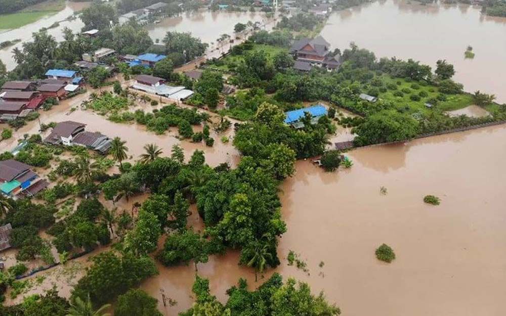 หนาวซ้ำน้ำท่วม  ชาวพิจิตรเครียดเริ่มป่วย  ภาคใต้ผวาท่วมฉับพลัน