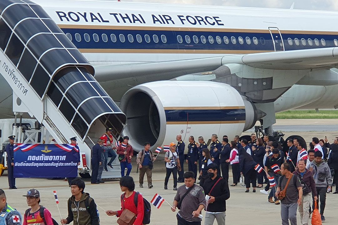 ไทยถูกจับเป็นตัวประกัน54คน  สื่อนอกตีข่าว  นายกฯตกใจโทรเคลียร์ทูตยิว