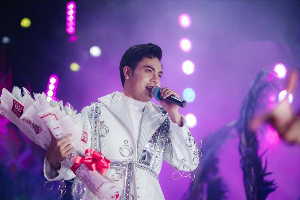 ‘นุ๊กเกอร์ วงศ์ศิลป์’ใช้เสียงพิชิตใจพ่อวี ขึ้นแท่นพระเอกหมอลำ เชื่อ!!! ฤดูกาลนี้‘ศิลปินภูไท’ฟื้นคืนชีพ