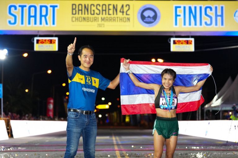 ‘ลินดา’ทุบสถิติมาราธอนบางแสน