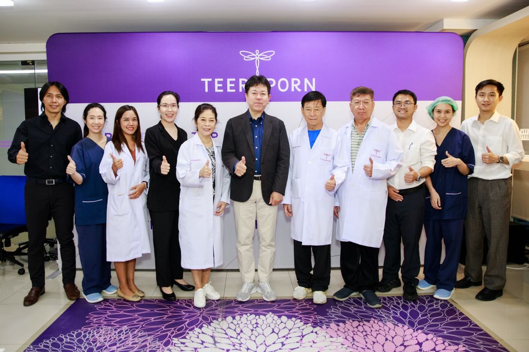 'ธีรพร'ตอกย้ำผู้นำศัลยกรรมใบหน้าโชว์ความสำเร็จการใช้ FAT STEM CELL พร้อมนำเทรนด์ศัลยกรรมยุคใหม่'ปลอดภัย- เป็นธรรมชาติ'