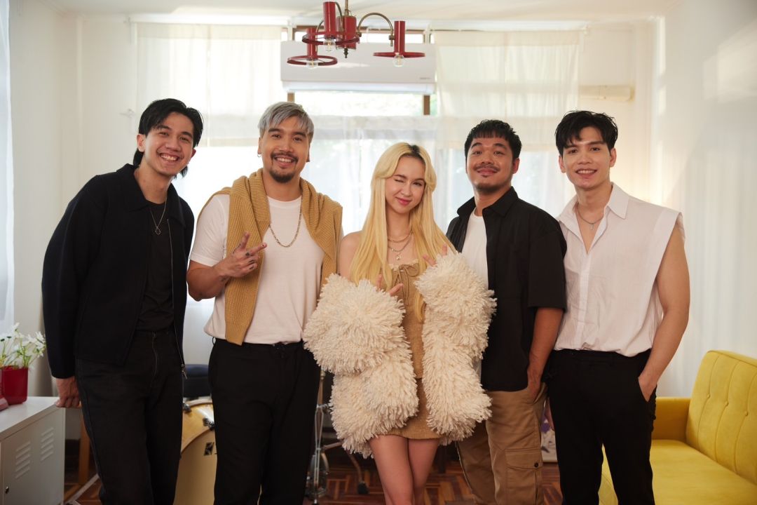 เข้มแต่หวาน เข้ากันอย่างลงตัว  'Yes’Sir Days' ฟีเจอริง 'แฮนน่า 4EVE'