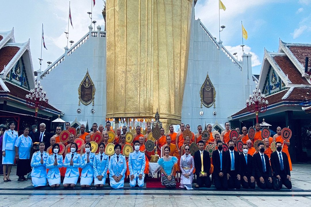 ผอ.ฟ้าร่วมเป็นเจ้าภาพกฐินพระราชทาน วัดอินทรวิหาร