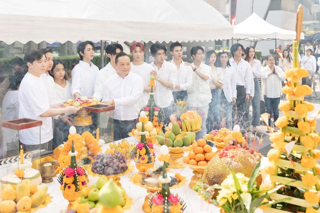เปิดกล้องบวงสรวง ‘MY STAND-IN ตัวนาย ตัวแทน’ นิยายยอดฮิตจากผู้อ่านมากกว่า 4,450 ล้านครั้ง