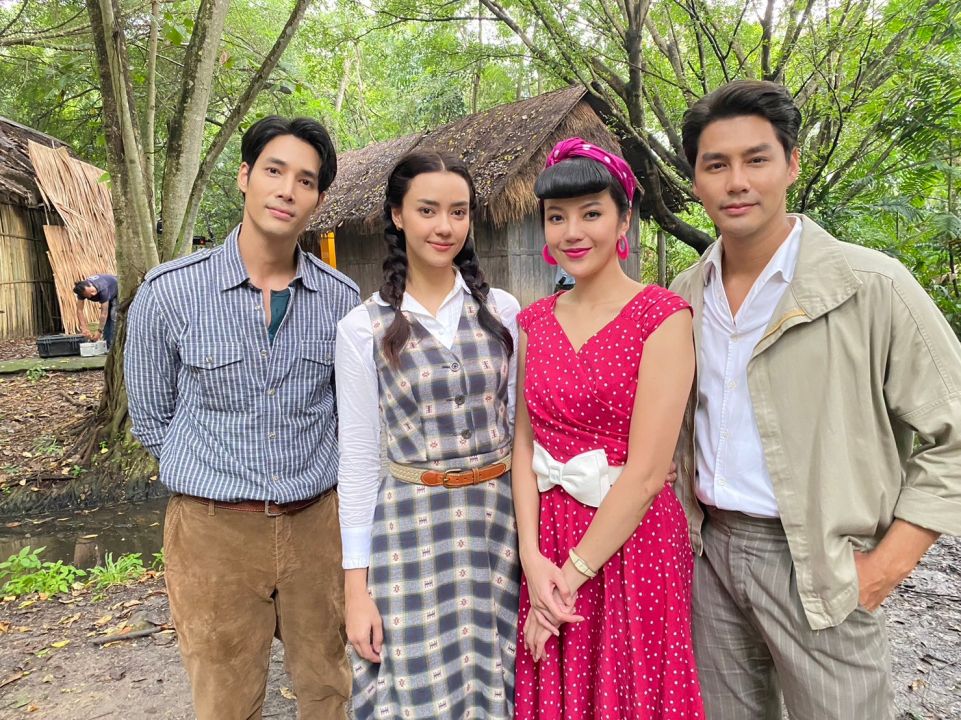 เรื่องนี้! ต้องขยี้ กับ สายฝน ชีช้าง Weeklyขยี้... ทีมนักแสดง'เว้าวอนรัก'