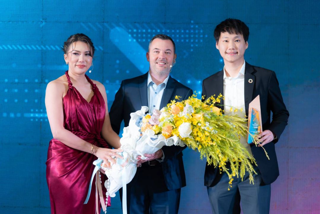 'จิรายุส ทรัพย์ศรีโสภา'รับรางวัล Future Leader Award จากงาน The Forward-Thinker : CEOs Exclusive'รางวัลระดับนานาชาติ จากออสเตรเลีย