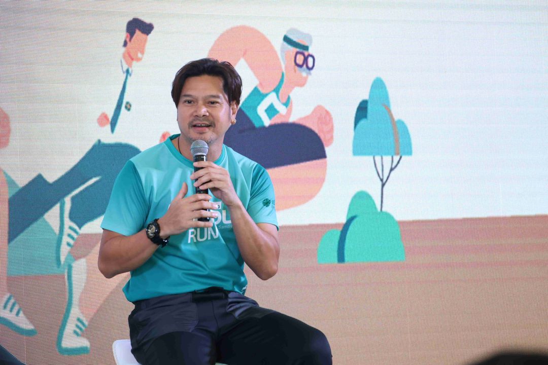 ‘เต๋า-สมชาย’ ชวนวัยเก๋าวิ่ง เช็กความฟิต ‘Age Friendly Run by Samitivej 2024’