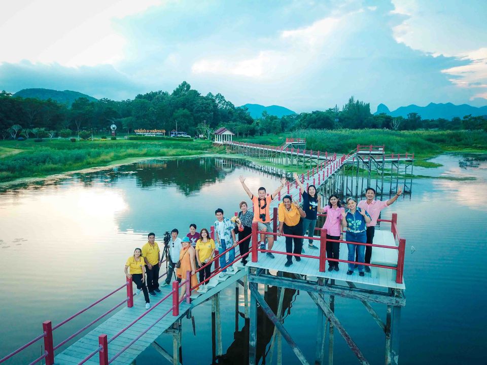 'คุณน้ำผึ้ง - อู' เที่ยวตามรอยโครงการพระราชดำริฯ บนเส้นทางสายห้วยมงคล