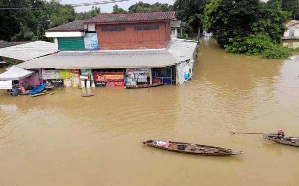 ทั่วไทยเย็นลงอีกระลอก ใต้ยังอ่วมฝนถล่มน้ำท่วม