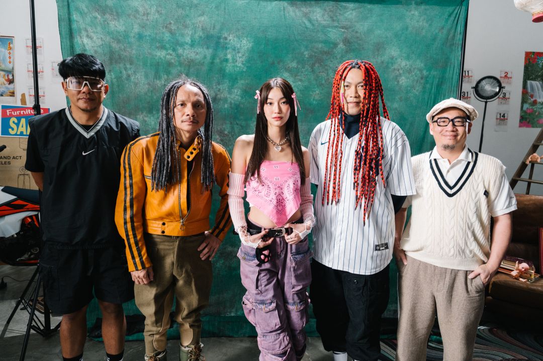 Silly Fools โชว์ลีลาสนุกส่งท้ายปี ส่งซิงเกิ้ลใหม่ 'เทพลีลา' ตัดพ้อสาวๆสายกั๊ก จะรักไม่รักไม่ให้คำตอบ