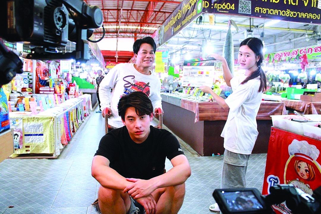 ‘P2WARSHIP x ยิ่งยง ยอดบัวงาม’  ส่งเพลงรัก 3 เส้า ‘มีวาสนา’
