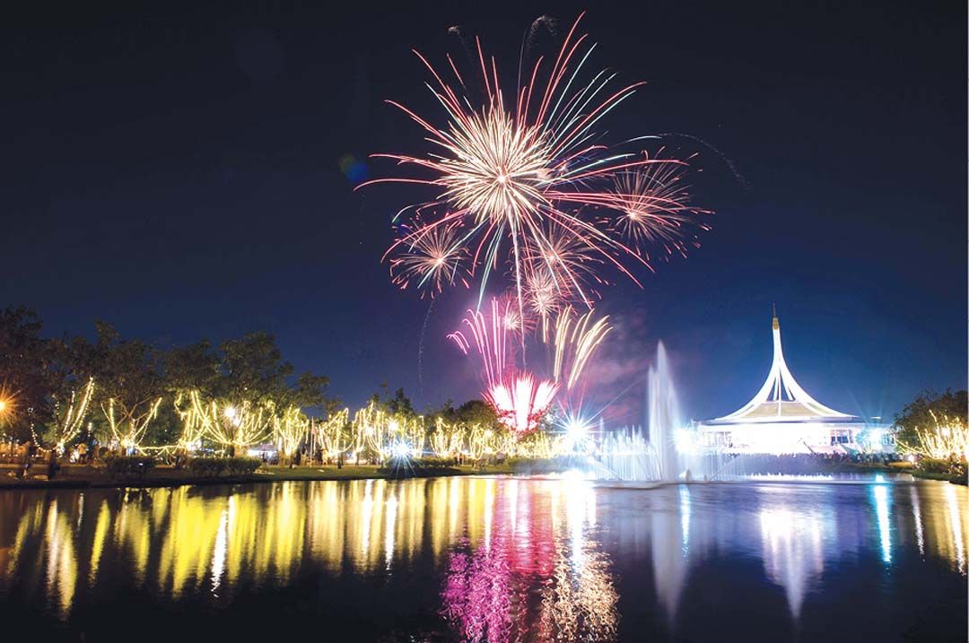 ตะลอนเที่ยว : สว่างกระจ่างกลางนภา